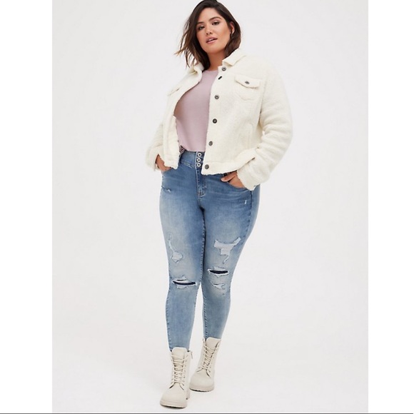 TRUCKER JACKET - FAUX SHEARLING WHITE - Picture 2 of 4